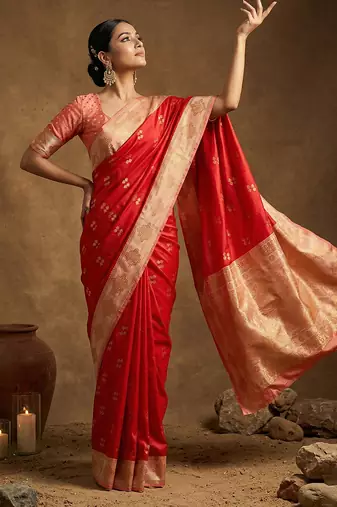 Red silk blend saree with blouse