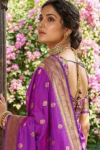 Violet silk blend saree with blouse