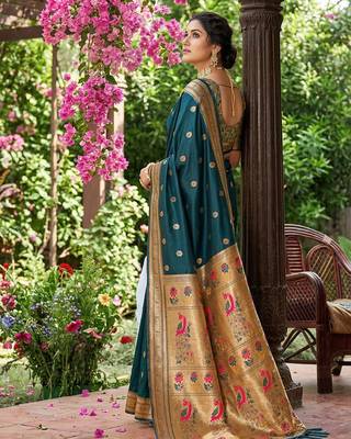 Green silk blend saree with blouse 3