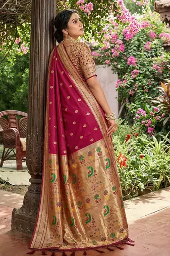 Magenta silk blend saree with blouse
