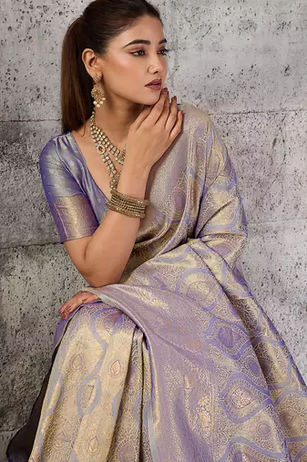 magenta kanchipuram silk blend saree with blouse