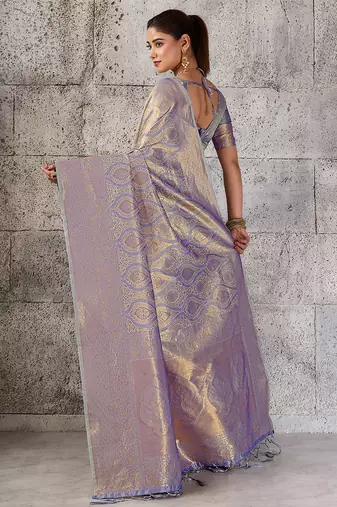 magenta kanchipuram silk blend saree with blouse