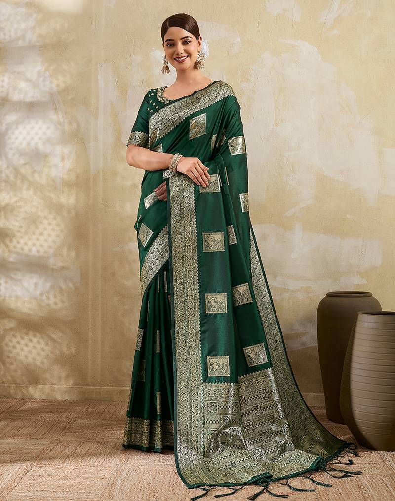 Green silk blend saree with blouse