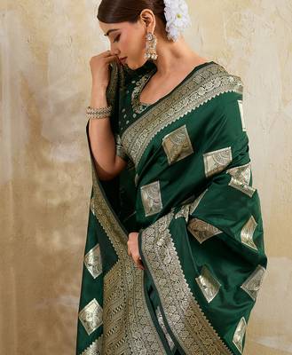 Green silk blend saree with blouse 2