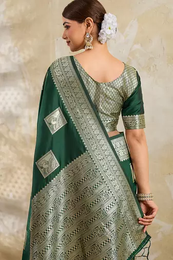 Green silk blend saree with blouse