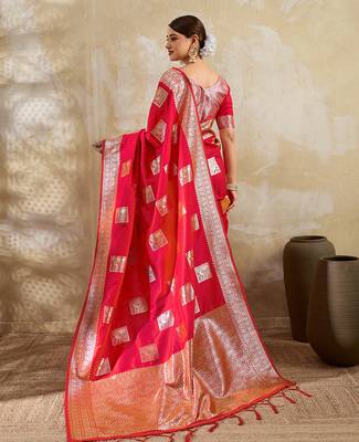Red silk blend saree with blouse 2