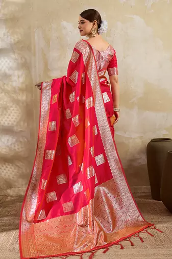 Red silk blend saree with blouse
