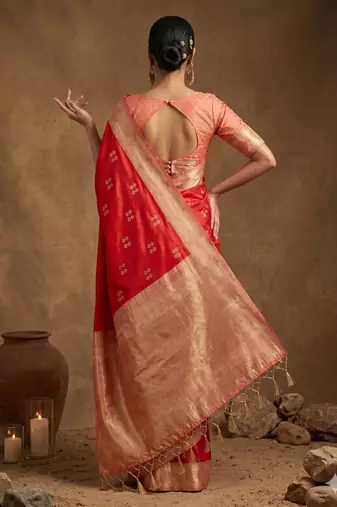 Red silk blend saree with blouse