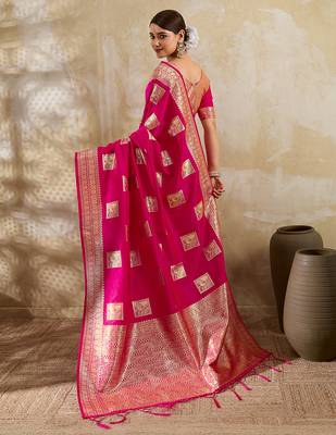 Pink silk blend saree with blouse 2