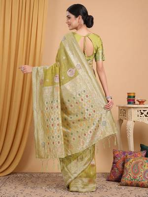 Olive linen saree with blouse 3