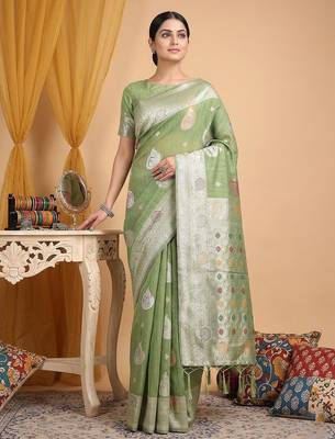 Green linen saree with blouse 2