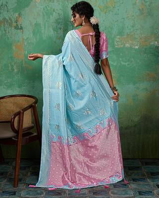 Sky linen saree with blouse 4