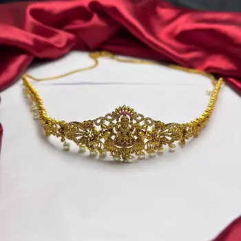 Traditional Lakshmi Kamarbandh, Antique Gold Tone Saree Waist Belt with Pearl Drops 3