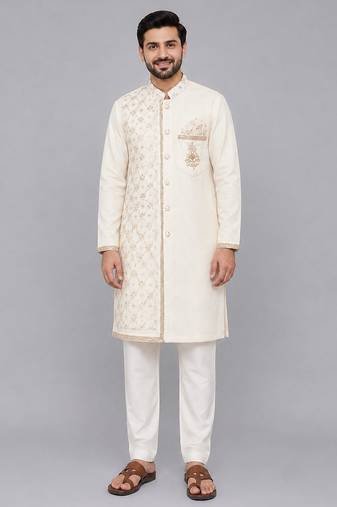 Off white embroidered velvet kurta set