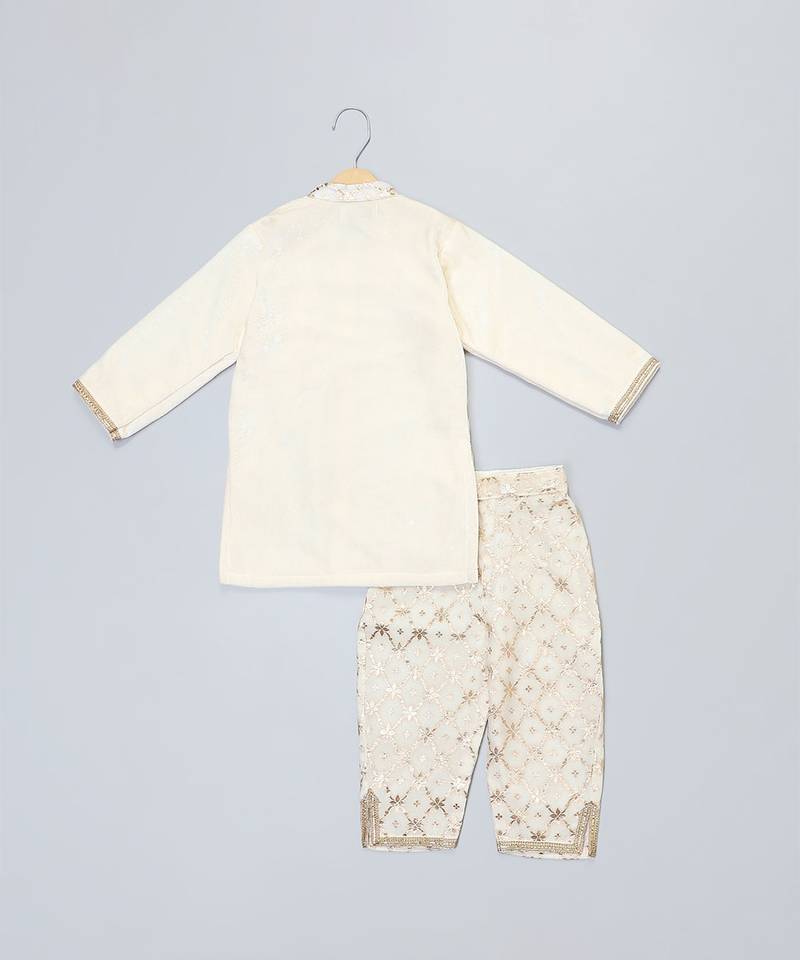 Off white embroidered velvet kurta set