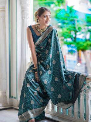 Teal silk blend zari woven woven saree 3