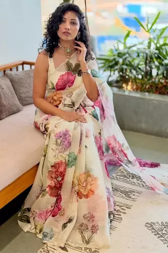 Cream silk blend floral print printed saree