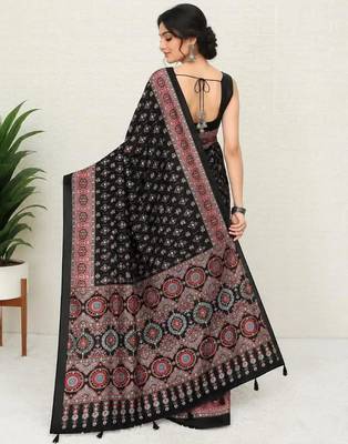 Black crepe mirror work printed saree 2