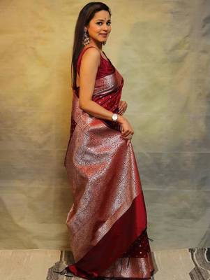 Blood red silk blend zari woven woven saree 3
