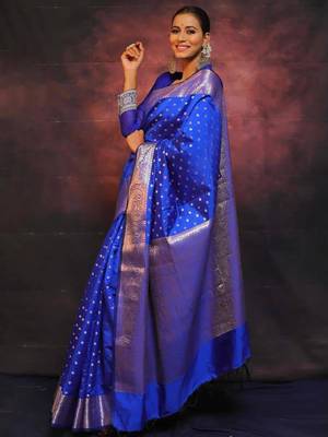 Royal blue silk blend zari woven woven saree 4