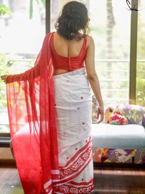 White linen floral print printed saree 3