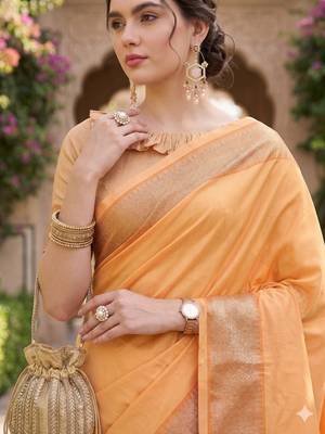 Kavindi women's cotton silk solid print with golden woven border saree with blouse 5