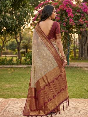 beige cotton blend saree with blouse 4