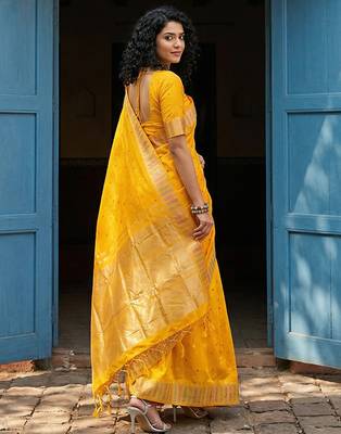 yellow silk blend saree with blouse 3