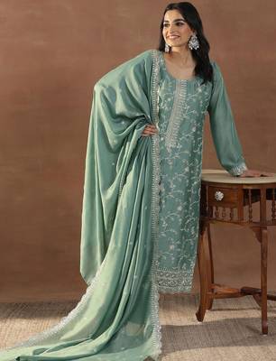 Women's sea green silk blend straight kurta set with dupatta and pant 1