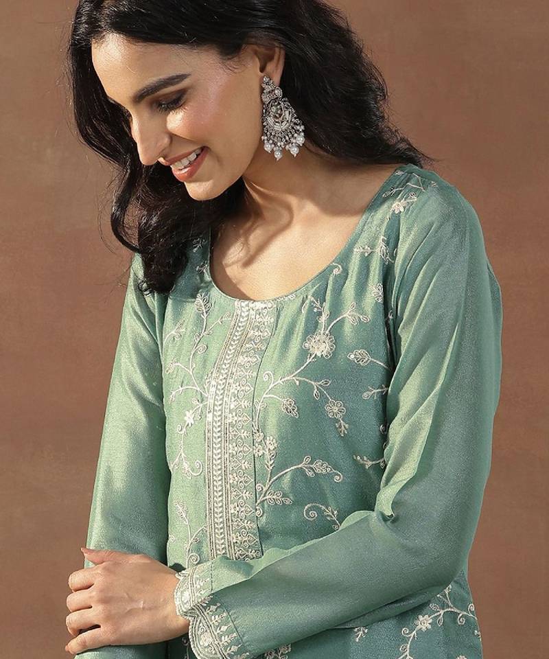 Women's sea green silk blend straight kurta set with dupatta and pant