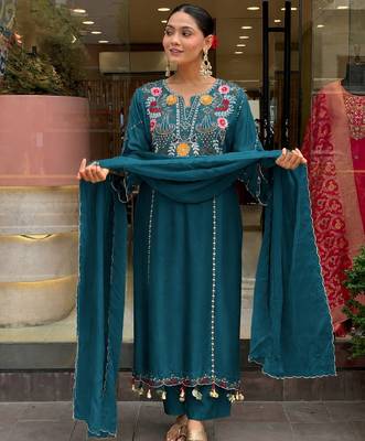 Women's teal chanderi straight kurta set with dupatta and pant 3