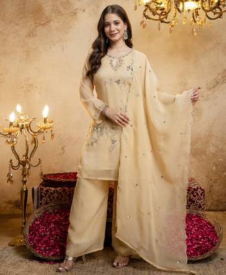 Women's yellow embroidered silk blend kurta set with dupatta and palazzo 1