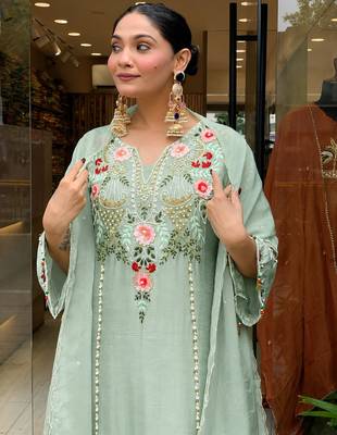 Women's light green chanderi straight kurta set with dupatta and pant 5