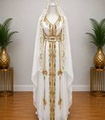Women’s Luxury White & Gold Embroidered Hooded Farasha with Belt – Premium Islamic Modest Dress