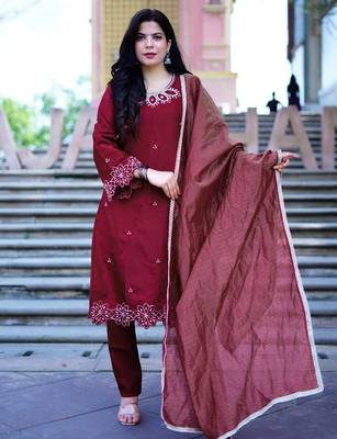 Women   s maroon embroidered kurta pant set with striped dupatta 1