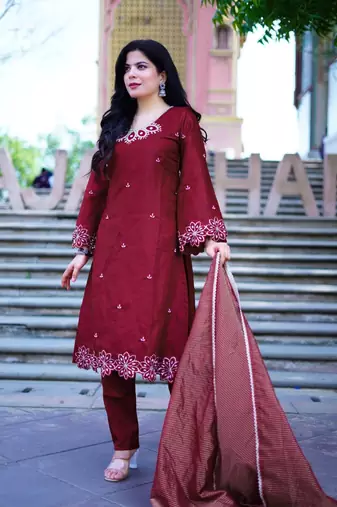 Women   s maroon embroidered kurta pant set with striped dupatta