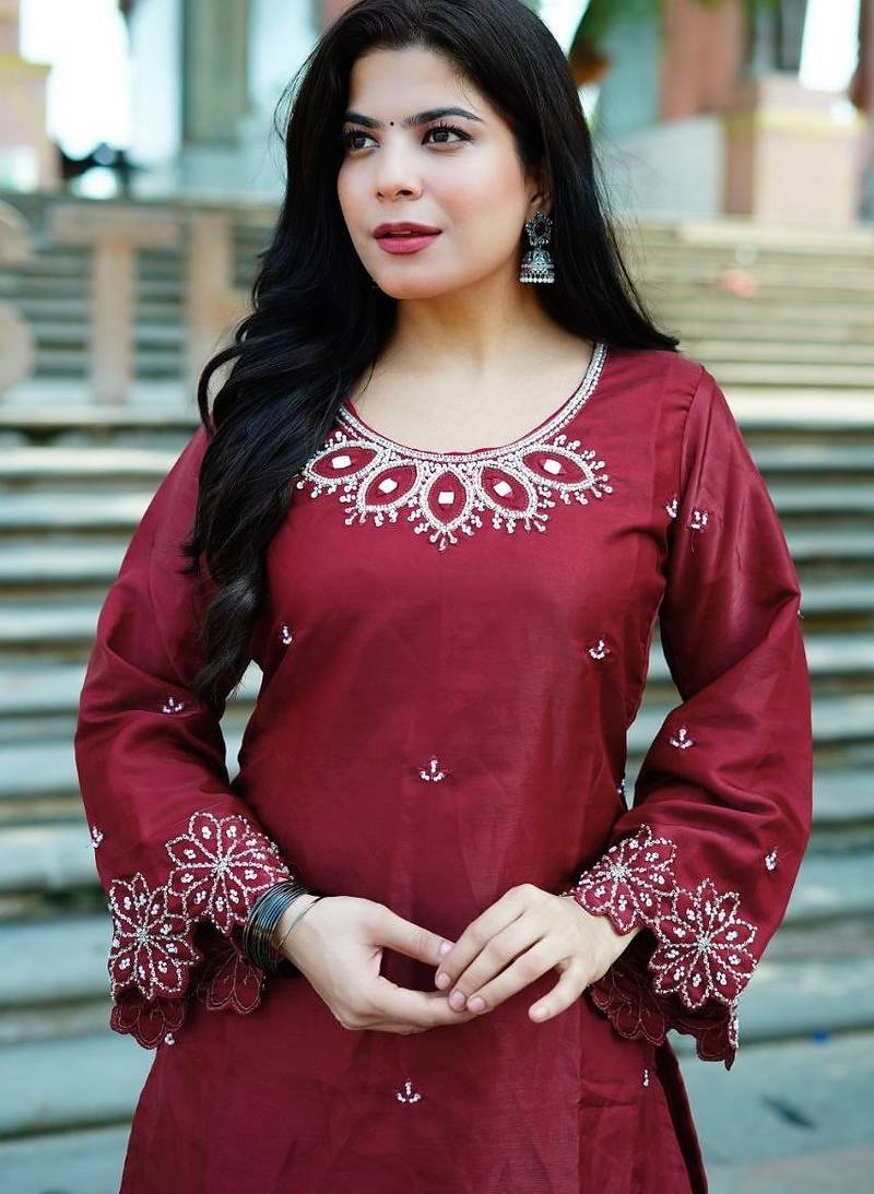 Women   s maroon embroidered kurta pant set with striped dupatta