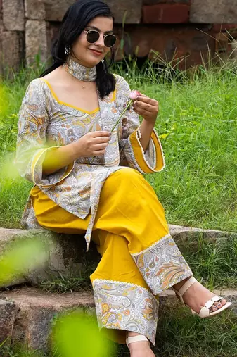 Mustard yellow & white paisley print ethnic co-ord set