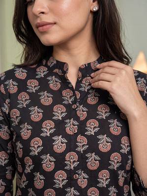 Women's Gorgeous Printed Work Pure Cotton Fabric Straight Kurta Pant Set 2