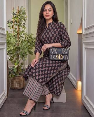 Women's Gorgeous Printed Work Pure Cotton Fabric Straight Kurta Pant Set 5