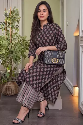 Women's Gorgeous Printed Work Pure Cotton Fabric Straight Kurta Pant Set