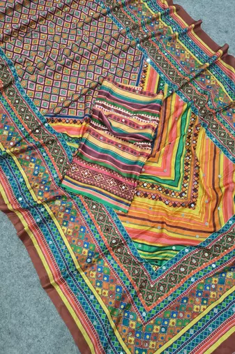 Women   s brown printed saree with traditional beautiful print and with real mirror work