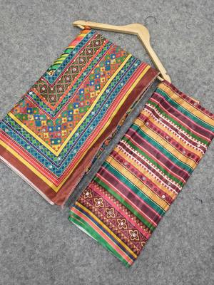 Women   s brown printed saree with traditional beautiful print and with real mirror work 5