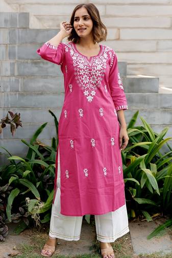 Mirchi Fashion Women's Pink Thread Embroidery Work Pure Cotton Kurti With Bottom Set