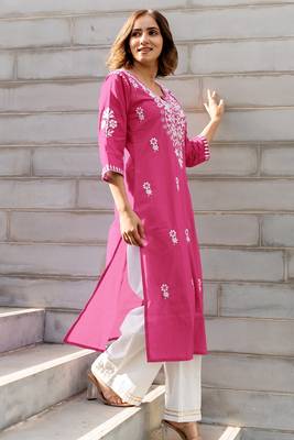 Mirchi Fashion Women's Pink Thread Embroidery Work Pure Cotton Kurti With Bottom Set 3