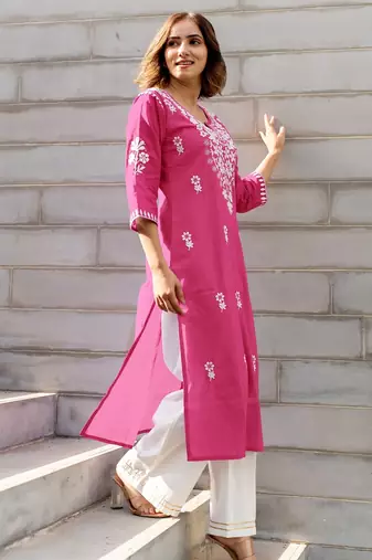 Mirchi Fashion Women's Pink Thread Embroidery Work Pure Cotton Kurti With Bottom Set