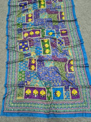 Women   s blue printed saree with traditional beautiful print and with real mirror work 2