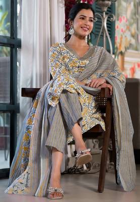 Mirchi Fashion Women's White Floral Print Pure Cotton Kurti With Bottom & Dupatta set 5