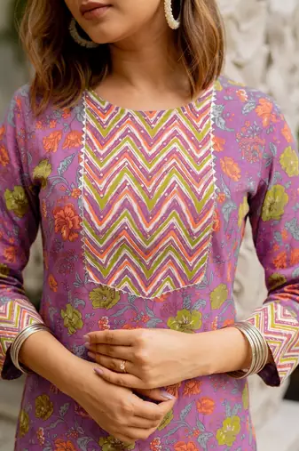 Mirchi Fashion Women's Purple Floral Print Pure Cotton Kurti With Bottom & Dupatta set