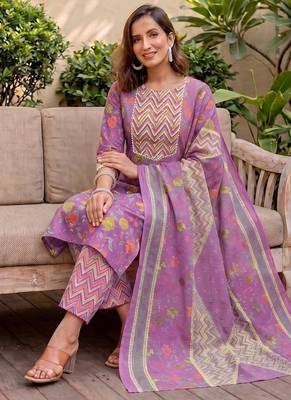 Mirchi Fashion Women's Purple Floral Print Pure Cotton Kurti With Bottom & Dupatta set 5